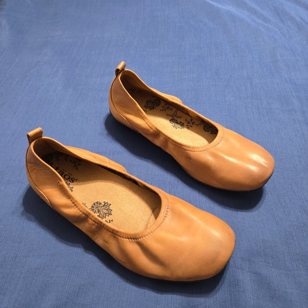 Taos Ballet Flats Womens 7 Tan Good Leather Elastic Round Toe CHT-14210